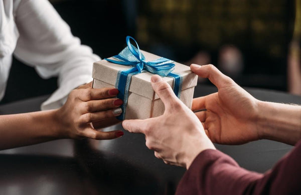 Best gifts to send to your employee during lockdown