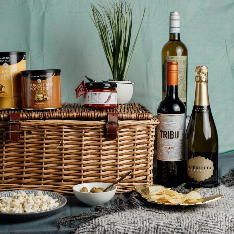 Arrow Fresh Hampers - Wine Fizz and Nibbles