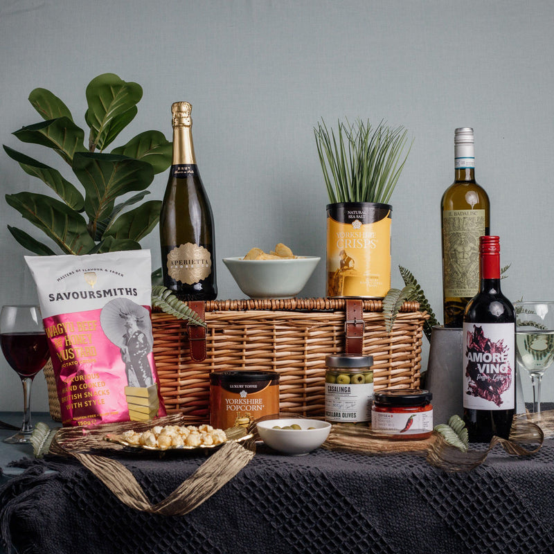 Arrow Fresh Hampers - Wine Fizz and Nibbles